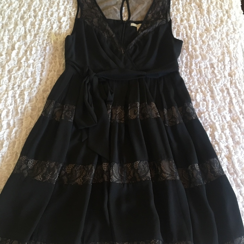 Max & Cleo Lace Pleated Black Dress 6 Small Medium